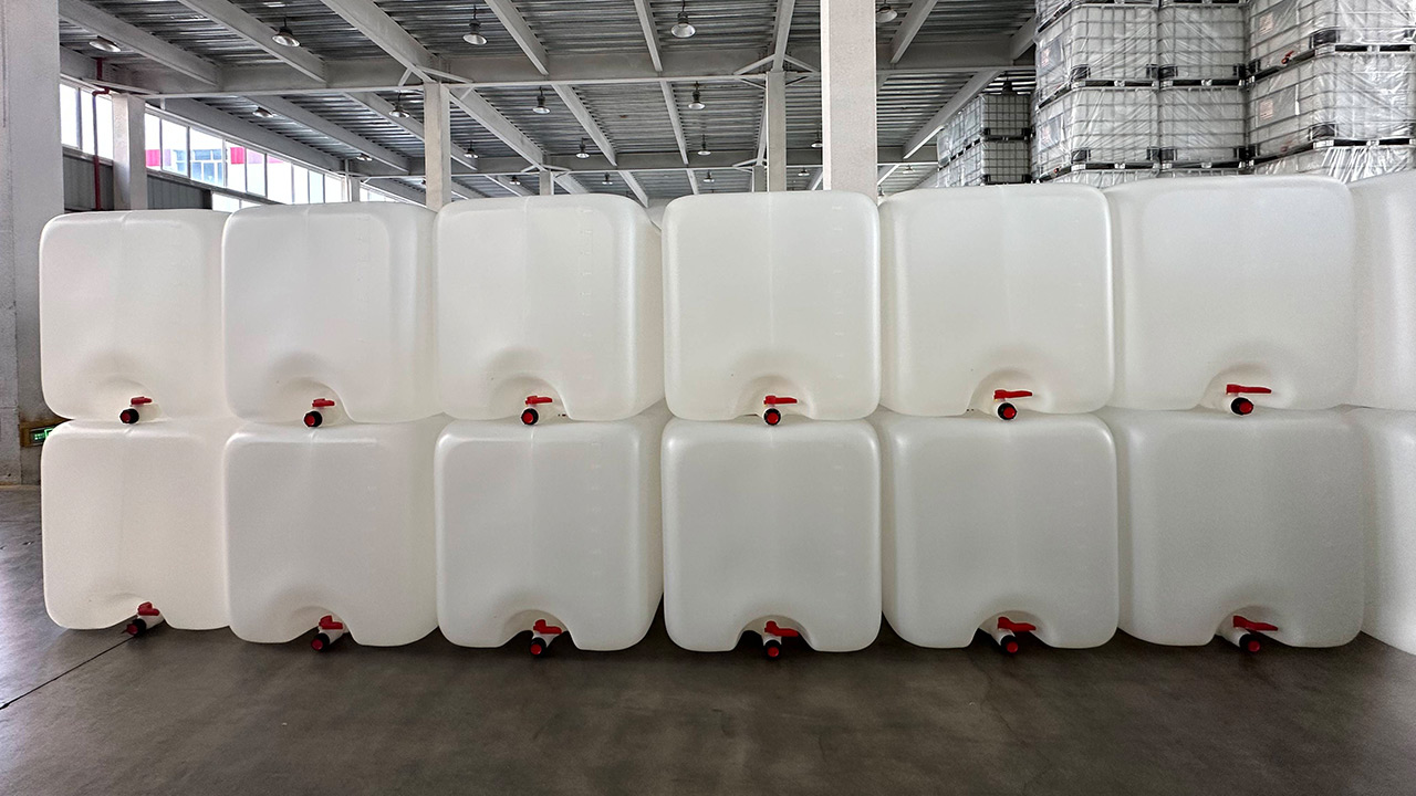 ibc tank.jpg